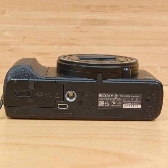 Sony DSC-HX60V 20.4 MP Digital Camera, Full HD Video, with 30x Optical Zoom - Picture 7 of 8